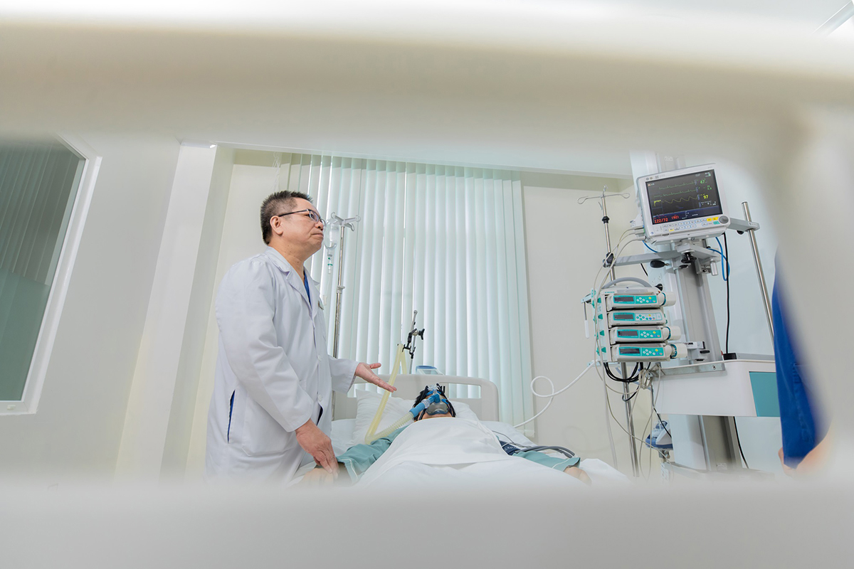 Cuộc chiến 2 lần cứu sống nữ bệnh nhân nước ngoài tại Vinmec Đà Nẵng

