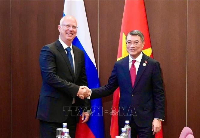 Thủ tướng Ch&iacute;nh phủ L&ecirc; Minh Hưng tiếp Tổng Gi&aacute;m đốc Quỹ Đầu tư trực tiếp Nga Kiril Dmitriev
