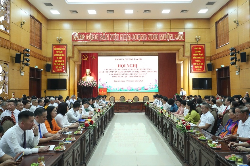 H&agrave; Nội: Phường T&acirc;y Hồ sơ kết một năm vận h&agrave;nh ch&iacute;nh quyền địa phương hai cấp