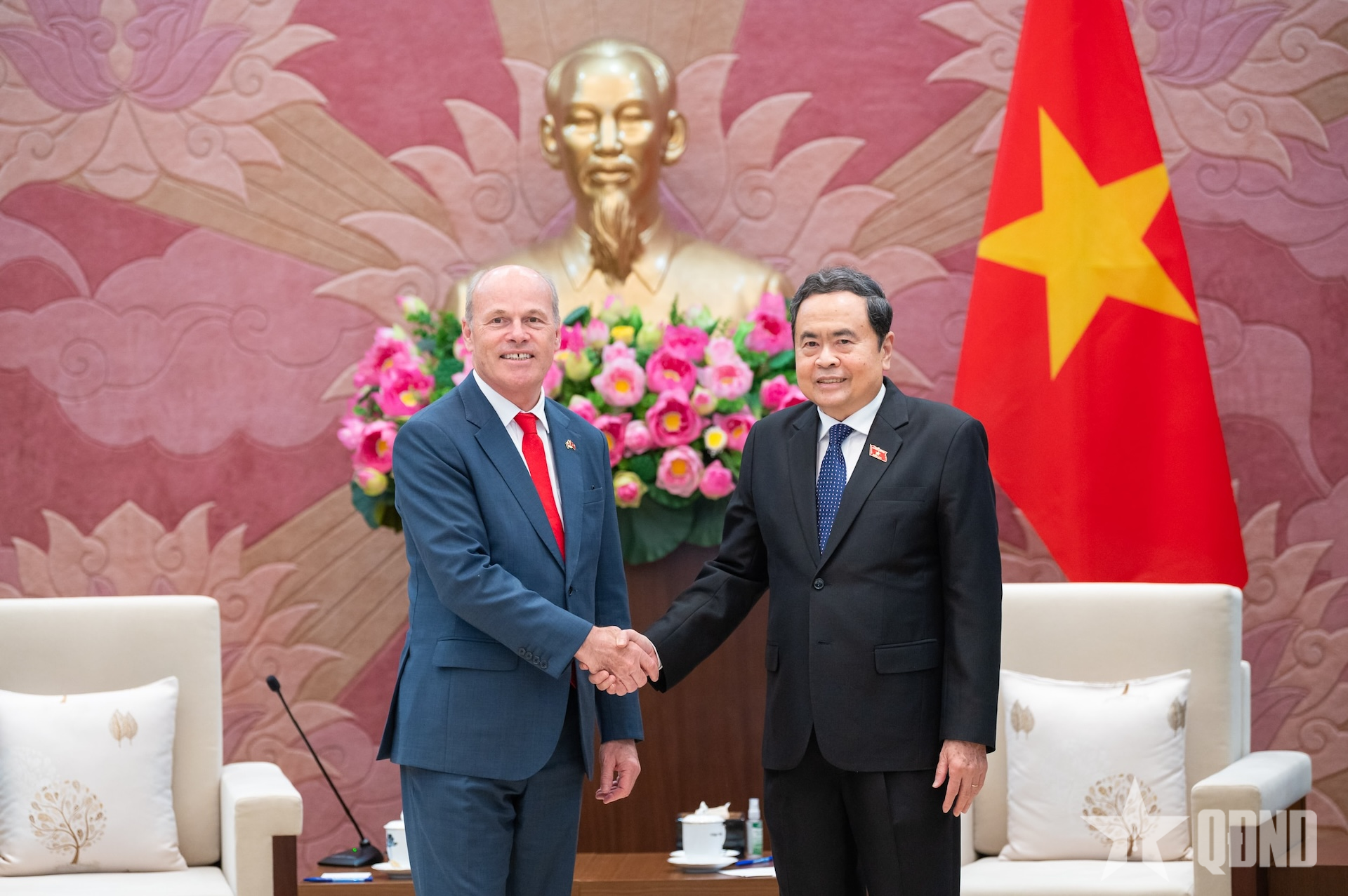 Chủ tịch Quốc hội Trần Thanh Mẫn tiếp Đại sứ Canada tại Việt Nam