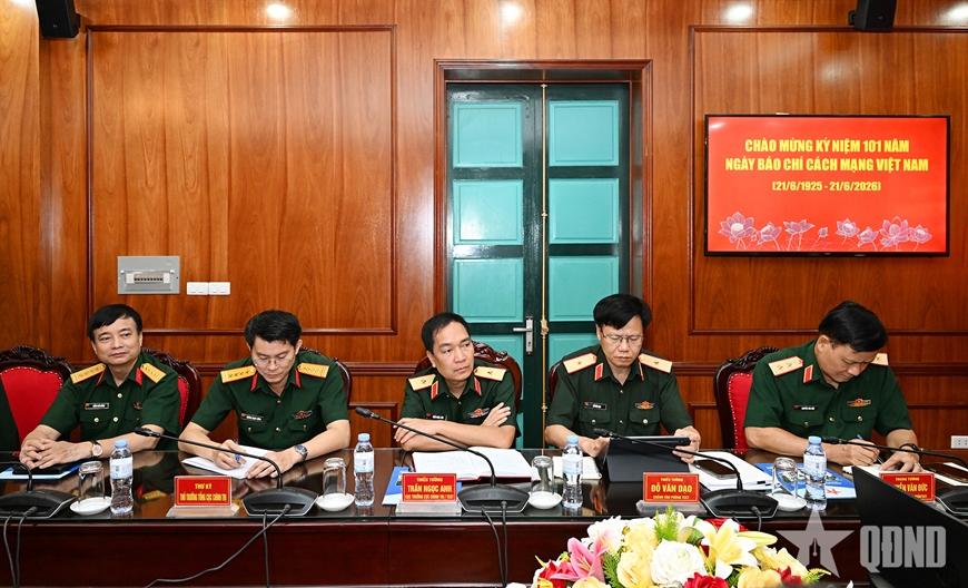 Gallery - 	Đại tướng Nguyễn Trọng Nghĩa thăm, chúc mừng Báo Quân đội nhân dân - image 10