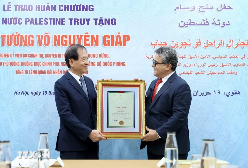 Lễ trao Huân chương của Nhà nước Palestine truy tặng Đại tướng Võ Nguyên Giáp