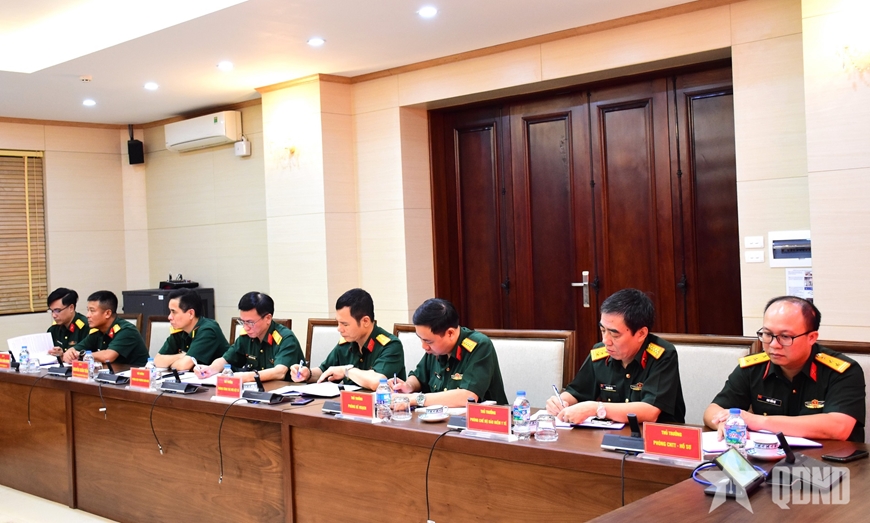 Gallery - 	Thượng tướng Lê Quang Minh làm việc với Cục Chính sách-xã hội - image 2