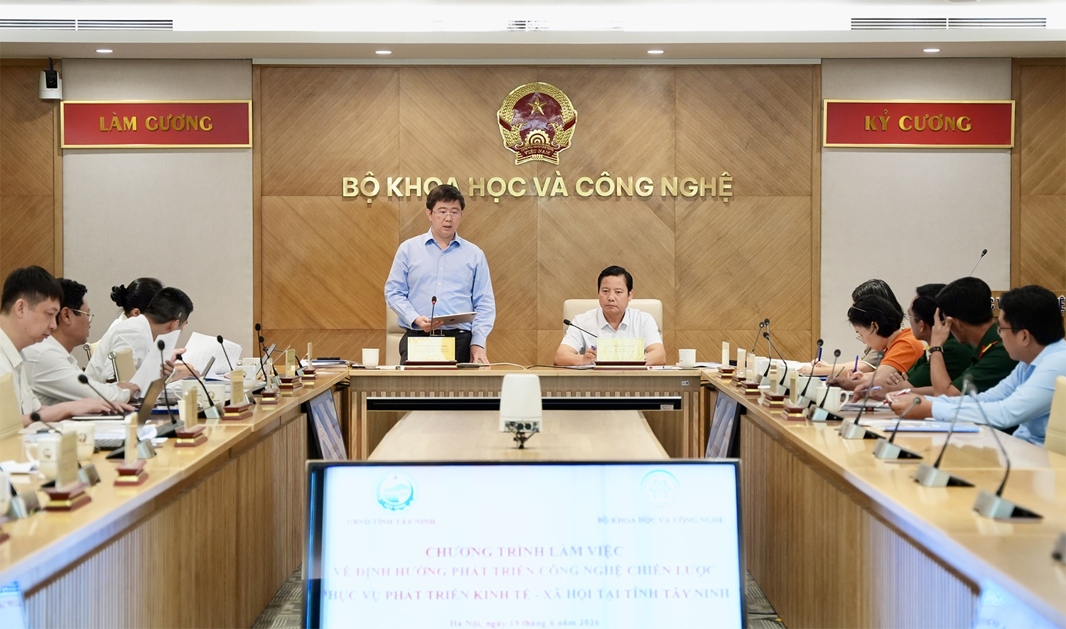 Tỉnh Tây Ninh cần gắn định hướng phát triển với các nhu cầu thực tiễn