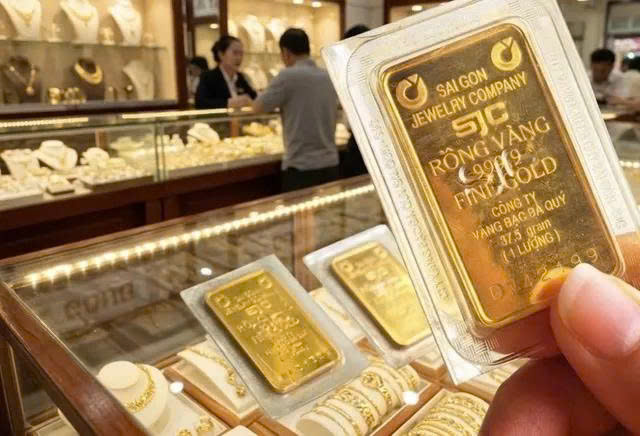Giá vàng hôm nay (chiều 20-6): Đảo chiều tăng mạnh 

