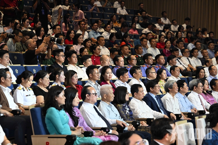 Gallery - 	Lễ trao Giải Báo chí Quốc gia lần thứ XX - năm 2025 - image 3