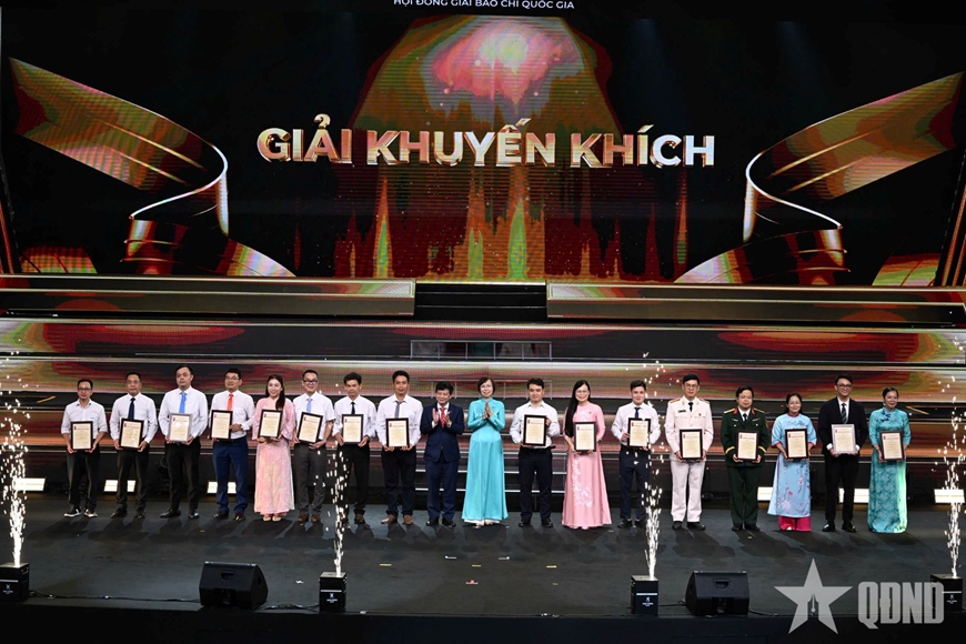 Gallery - 	Lễ trao Giải Báo chí Quốc gia lần thứ XX năm 2025 - image 5