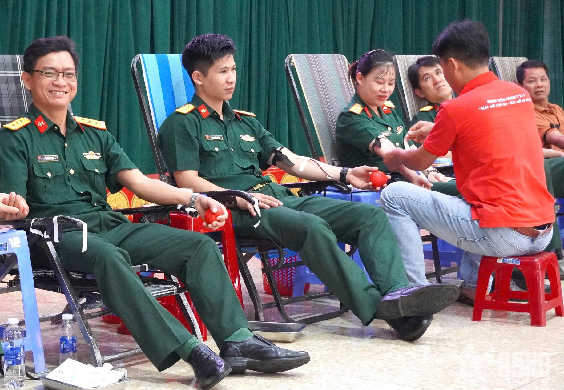 Lan tỏa những giọt máu nghĩa tình vì sự sống của nhân dân và đồng đội

