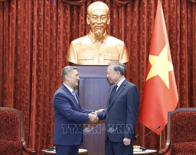 Tổng Bí thư, Chủ tịch nước Tô Lâm tiếp Quyền Bộ trưởng Hải quân Hoa Kỳ Hùng Cao