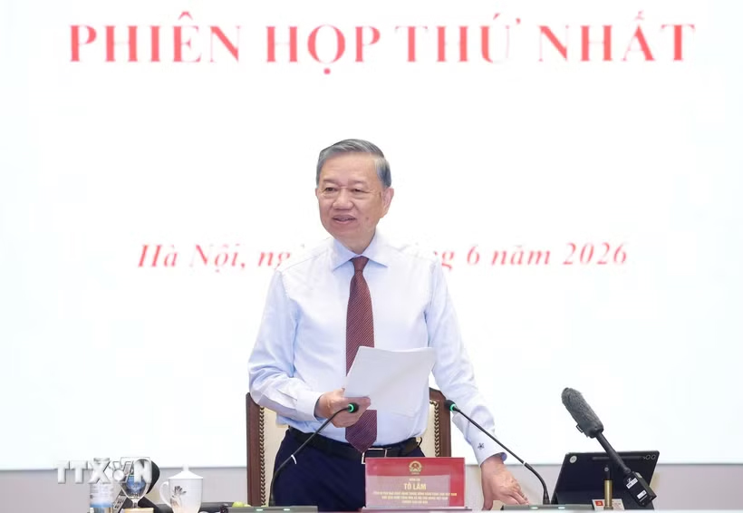 Tổng Bí thư, Chủ tịch nước Tô Lâm: Tạo chuyển biến đo được trong cắt giảm thủ tục hành chính, tháo gỡ điểm nghẽn thể chế