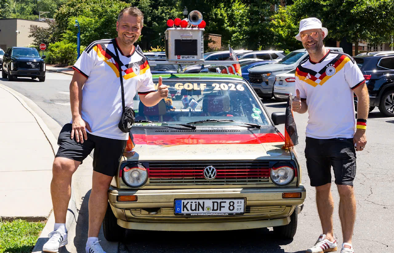 Chuyến xe đặc biệt trên mọi nẻo đường World Cup