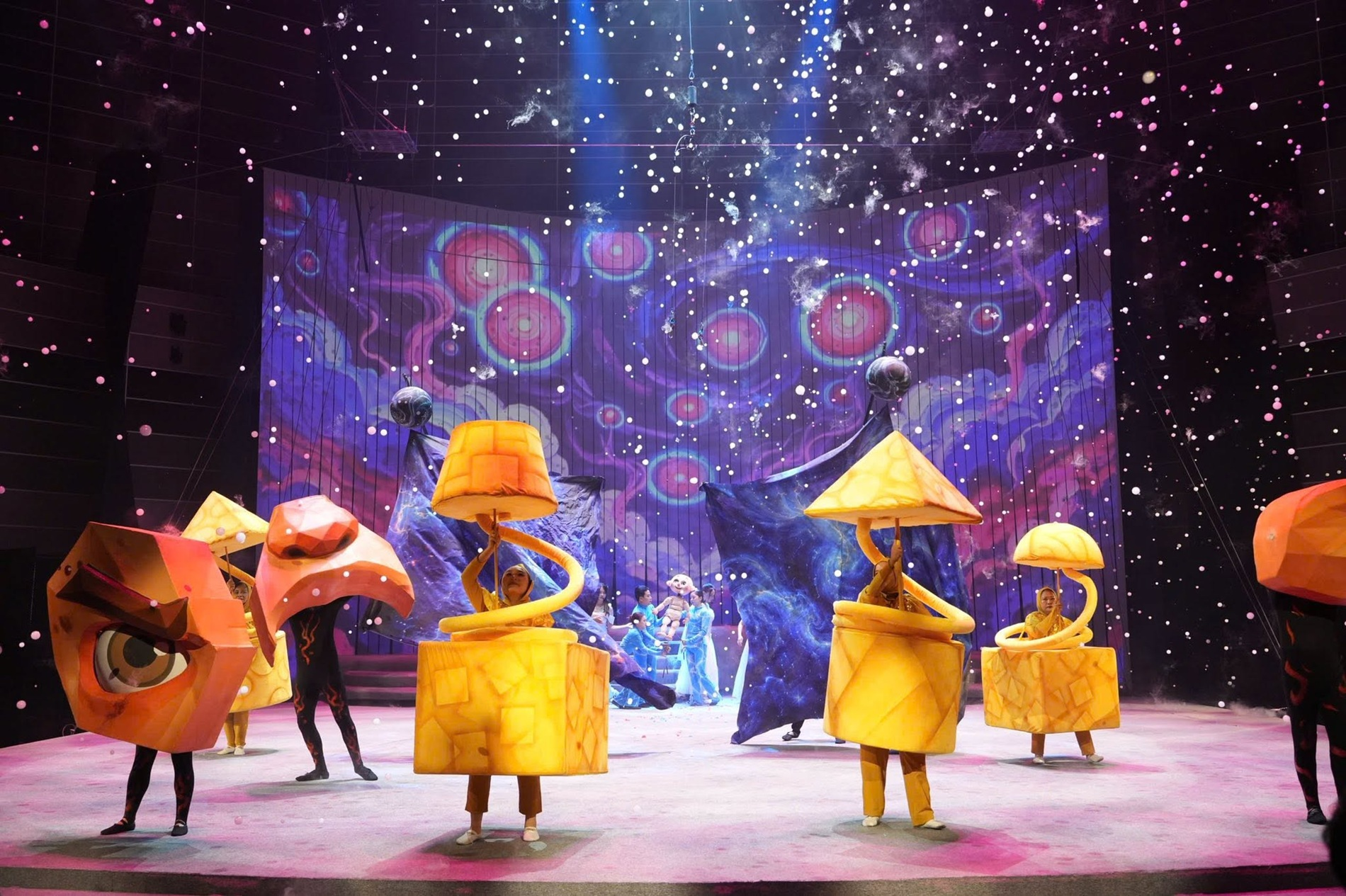 Bước vào thế giới mộng mơ tại “Mơ show”