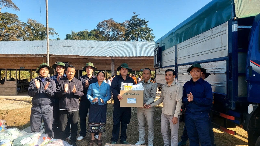 Miệt mài tìm kiếm, quy tập hài cốt liệt sĩ trên đất bạn Lào