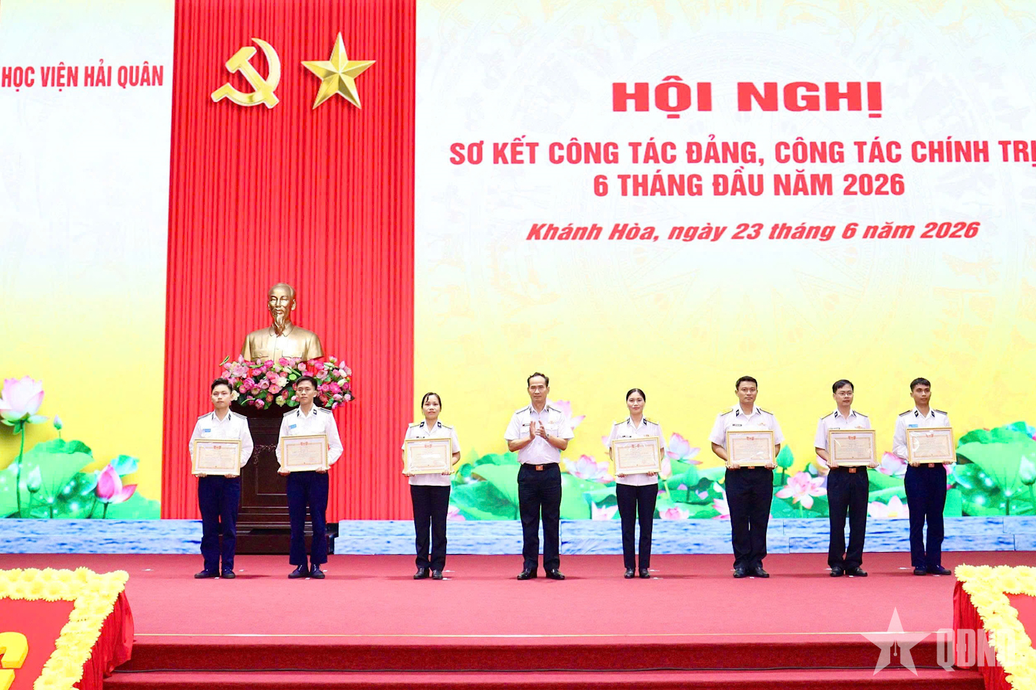Học viện Hải quân tuyên truyền biển đảo thu hút hơn 17.000 lượt người