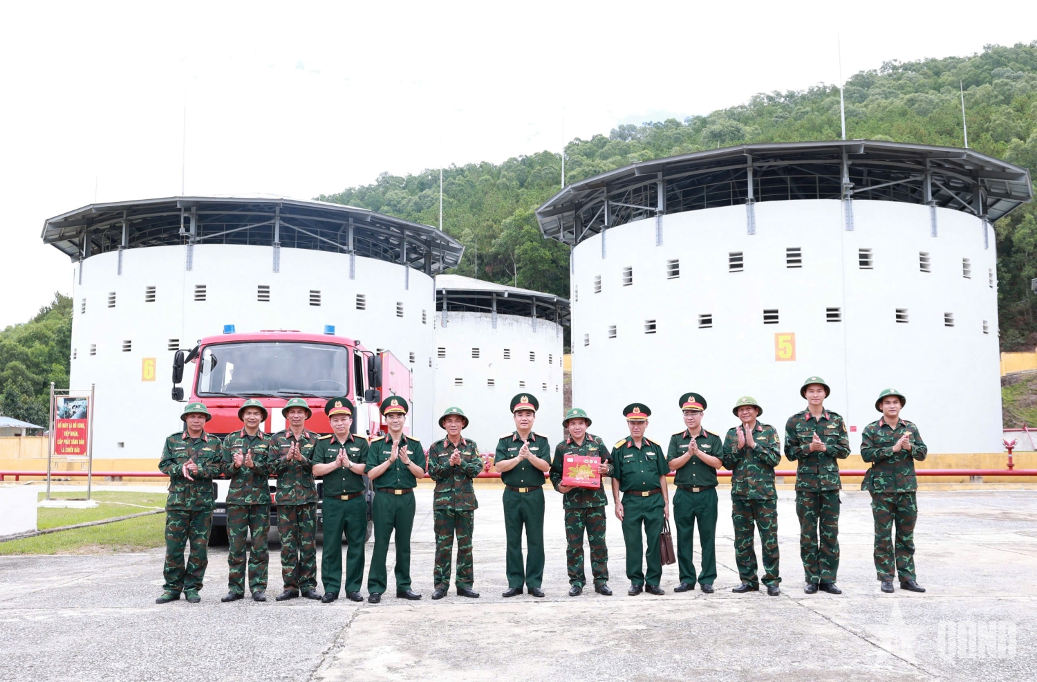 Kiểm tra công tác vận hành cấp phát nhiên liệu đặc chủng và kết quả xây dựng kho xăng dầu