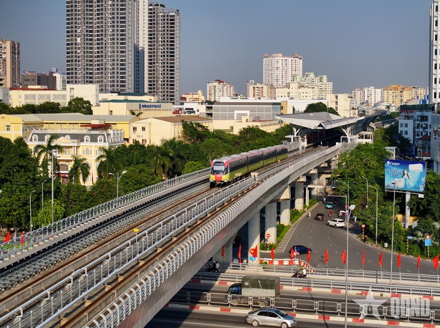Tăng tốc ph&aacute;t triển mạng lưới đường sắt đ&ocirc; thị