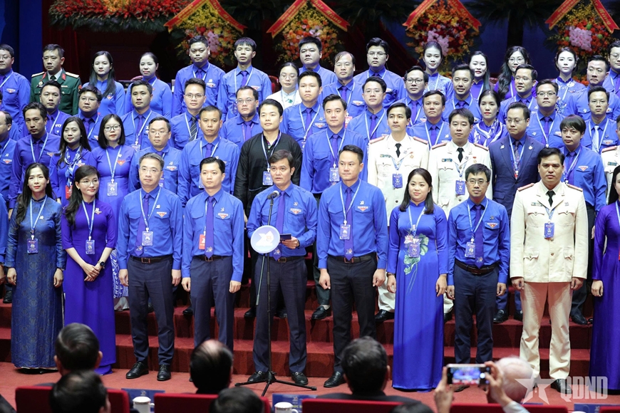 Ban Chấp hành Trung ương Đoàn TNCS Hồ Chí Minh khóa XIII ra mắt đại hội