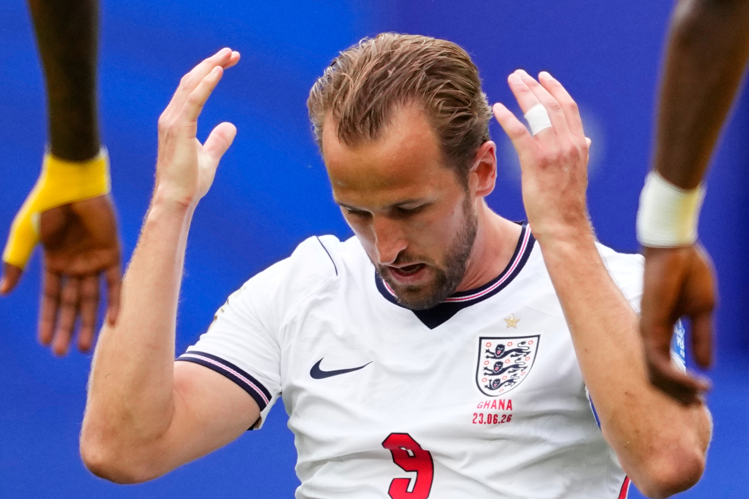 Bên lề World Cup 2026: Harry Kane được thầy phù thủy hóa giải lời nguyền