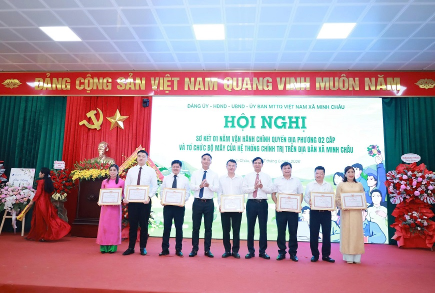Xứng đáng là 