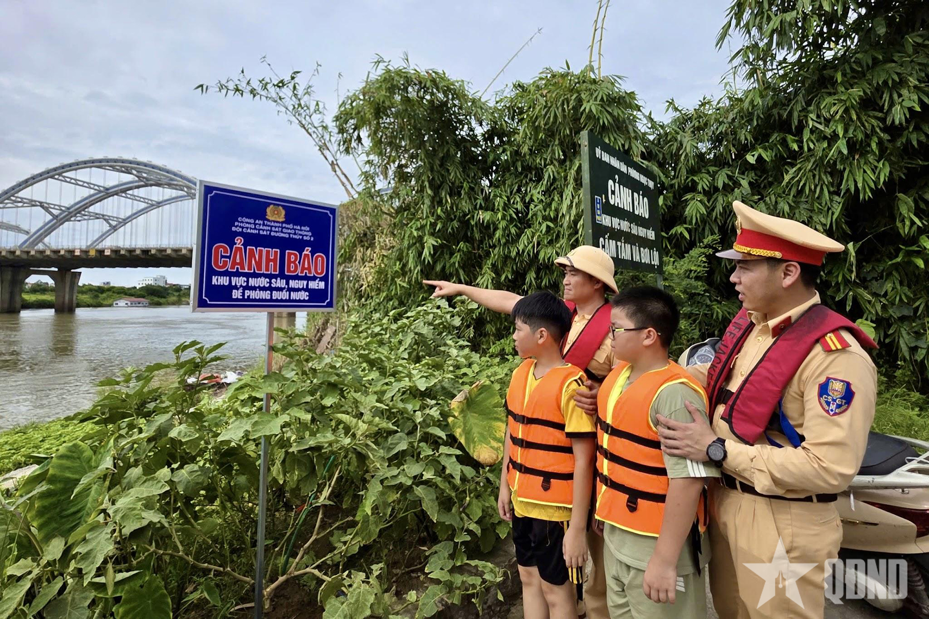 Tăng cường cảnh báo, tuyên truyền phòng, chống đuối nước tại các bãi tắm tự phát ven sông