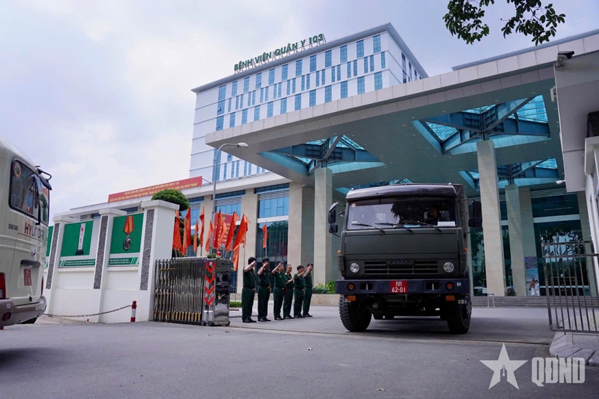 Bệnh viện Quân y 103 giao nhiệm vụ cho lực lượng tham gia khắc phục hậu quả động đất tại Venezuela