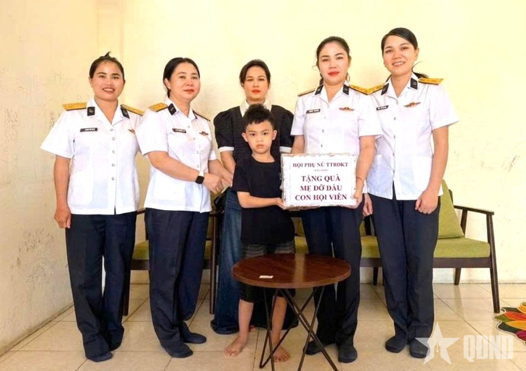 Hội Phụ nữ Trung tâm Bảo đảm Kỹ thuật Vùng 3 Hải quân thực hiện mô hình “Mẹ đỡ đầu”