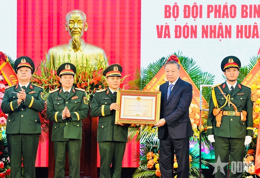 Tổng B&iacute; thư, Chủ tịch nước T&ocirc; L&acirc;m dự Lễ kỷ niệm 80 năm Ng&agrave;y truyền thống Bộ đội Ph&aacute;o binh - T&ecirc;n lửa
