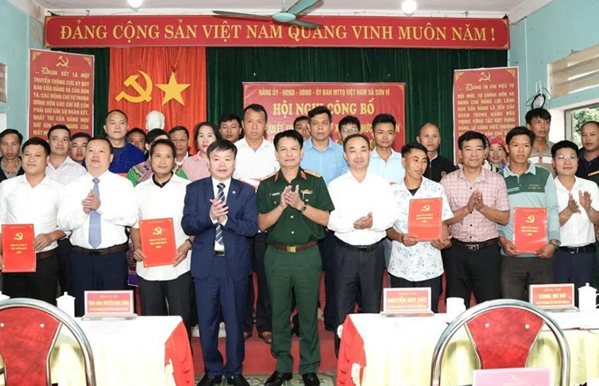 Tuyên Quang: Xã biên giới Sơn Vĩ công bố sắp xếp, tổ chức lại các thôn