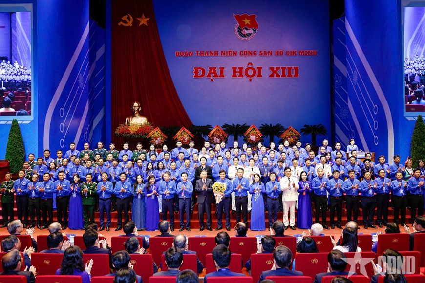 Khơi dậy khát vọng cống hiến của tuổi trẻ trong kỷ nguyên phát triển mới của dân tộc - Bài 2: Thanh niên làm chủ tri thức, kiến tạo tương lai