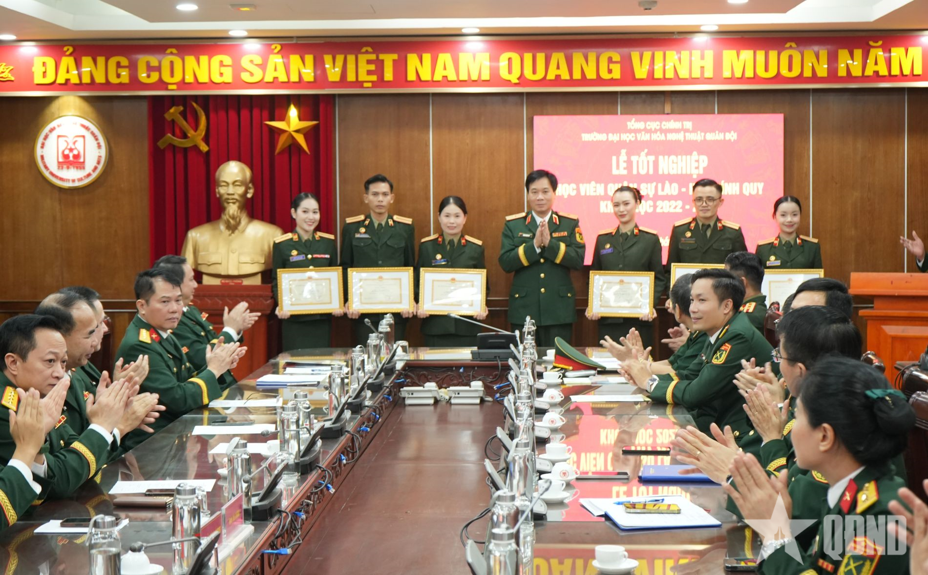 Dấu ấn tình hữu nghị tại Lễ tốt nghiệp học viên quân sự Lào khóa 2022-2026
