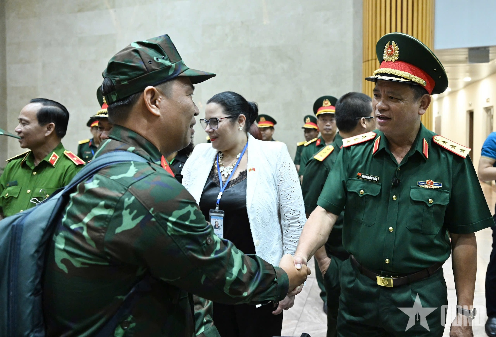 Đoàn công tác Quân đội nhân dân và Công an nhân dân lên đường tham gia khắc phục hậu quả động đất tại Venezuela