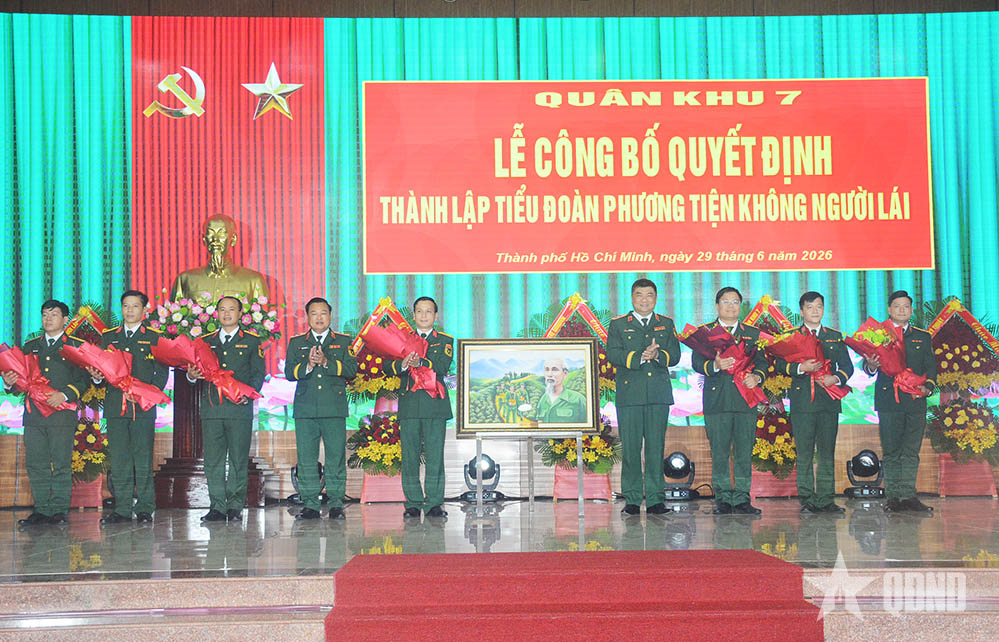 Quân khu 7 công bố quyết định thành lập Tiểu đoàn Phương tiện không người lái
