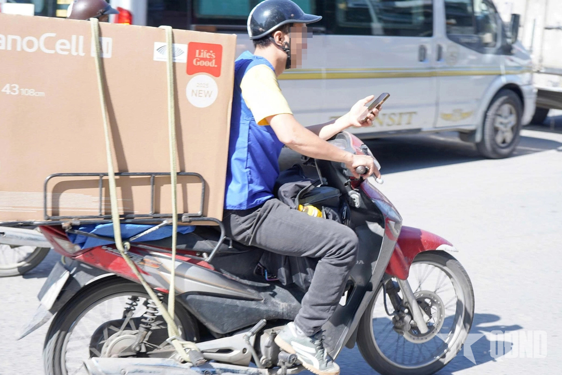 Hà Nội: Siết chặt xử lý các hành vi vi phạm tiềm ẩn nguy cơ gây tai nạn giao thông trên tuyến đường Giải Phóng