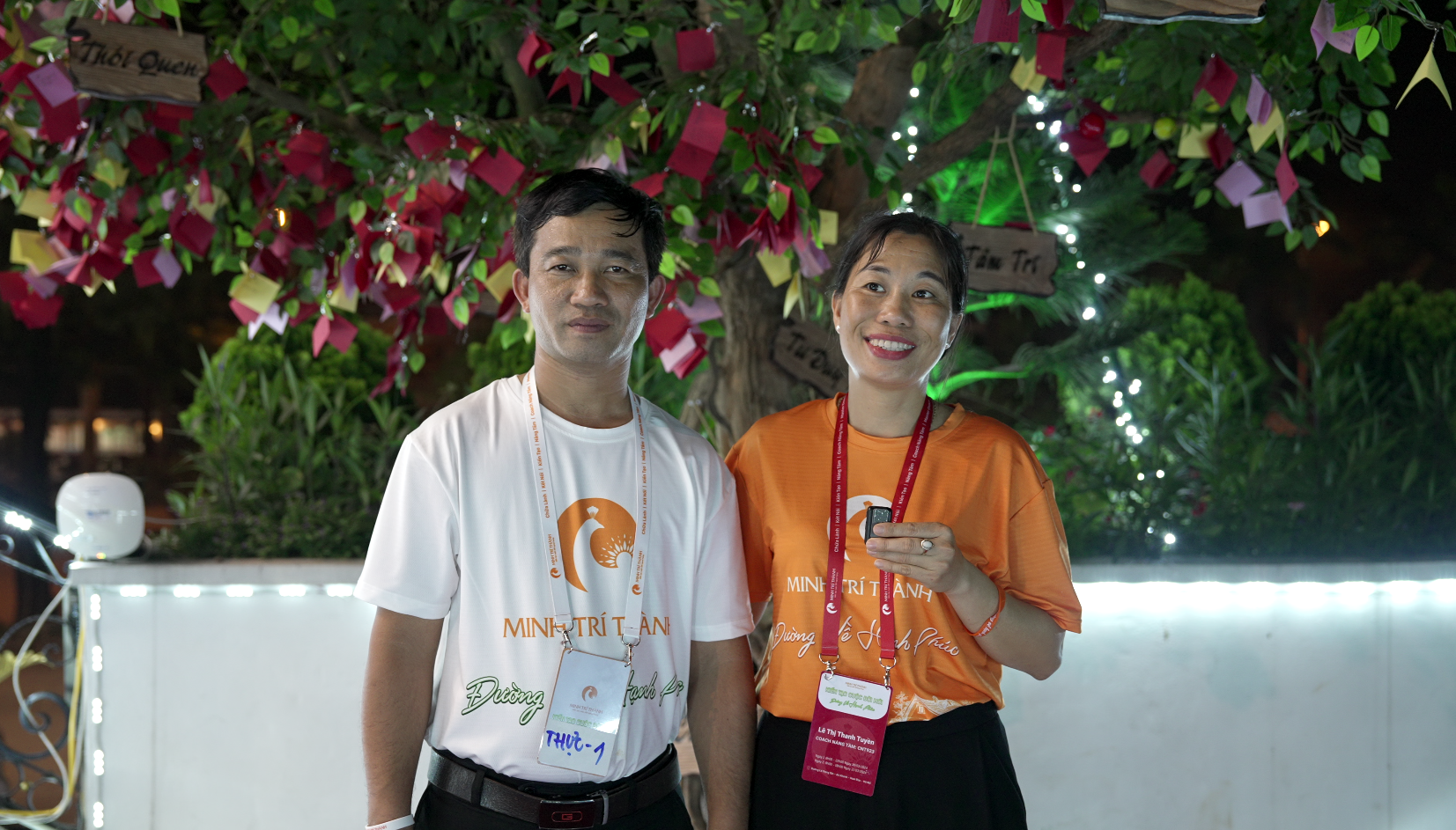 Vợ tiên phong, chồng đồng hành: Gia đình 5 người tìm lại hạnh phúc