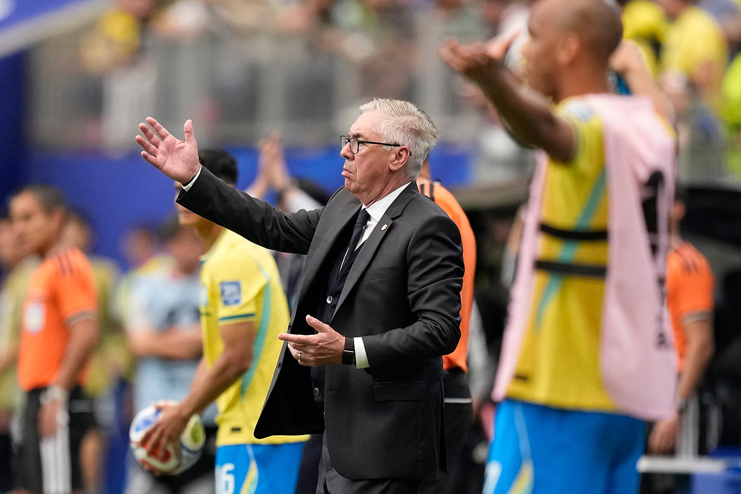 HLV Ancelotti khen Nhật Bản, lý giải việc chưa dùng Neymar

