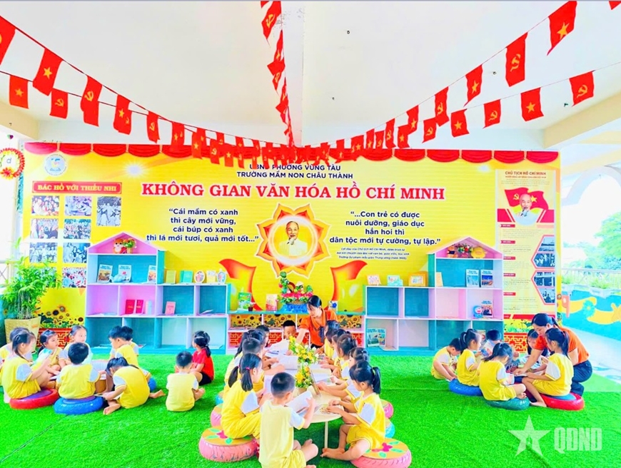 Từ cuộc ra đi lịch sử đến thành phố rạng rỡ tên Người-Bài 4: Ngời sáng bản sắc văn hóa Hồ Chí Minh