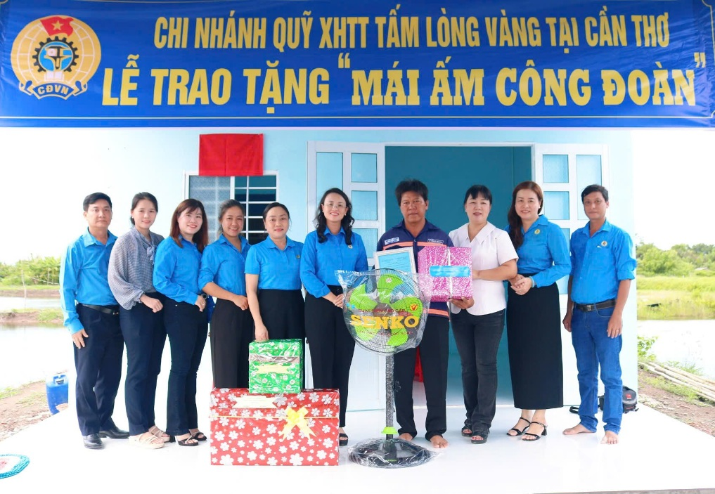 Cần Thơ: Tiếp thêm động lực an cư cho đoàn viên công đoàn khó khăn