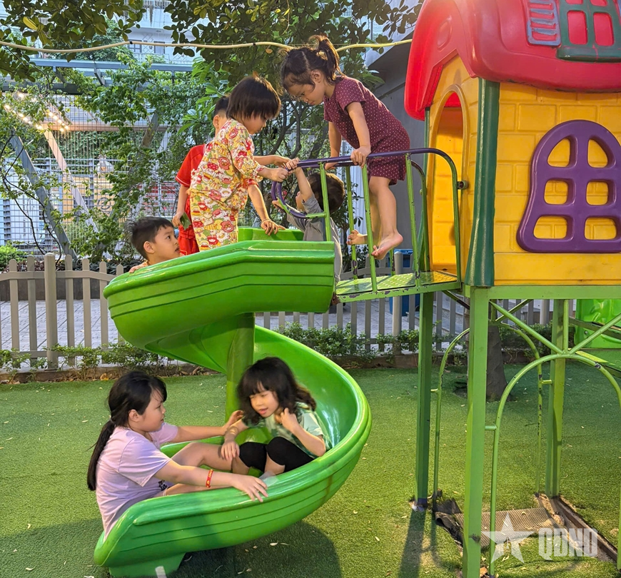 Xây dựng gia đình “5 không, 3 sạch, 3 an”