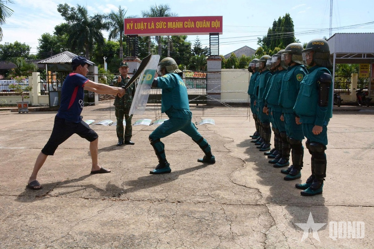 “Sao vuông” xã Ea M’droh tích cực luyện rèn