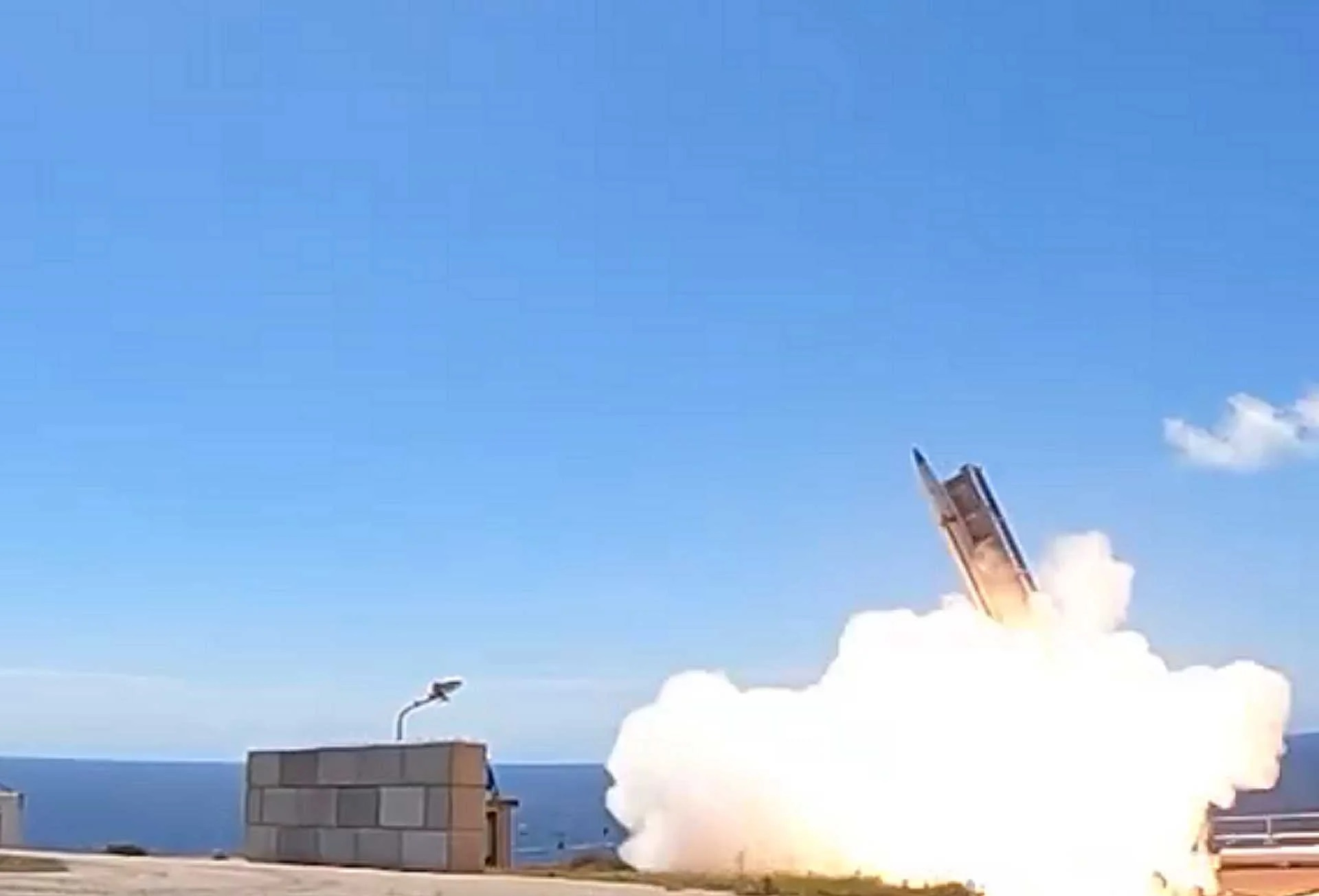 Quân sự thế giới hôm nay (4-7): Pháp đạt bước tiến mới với đạn rocket FLP-T 