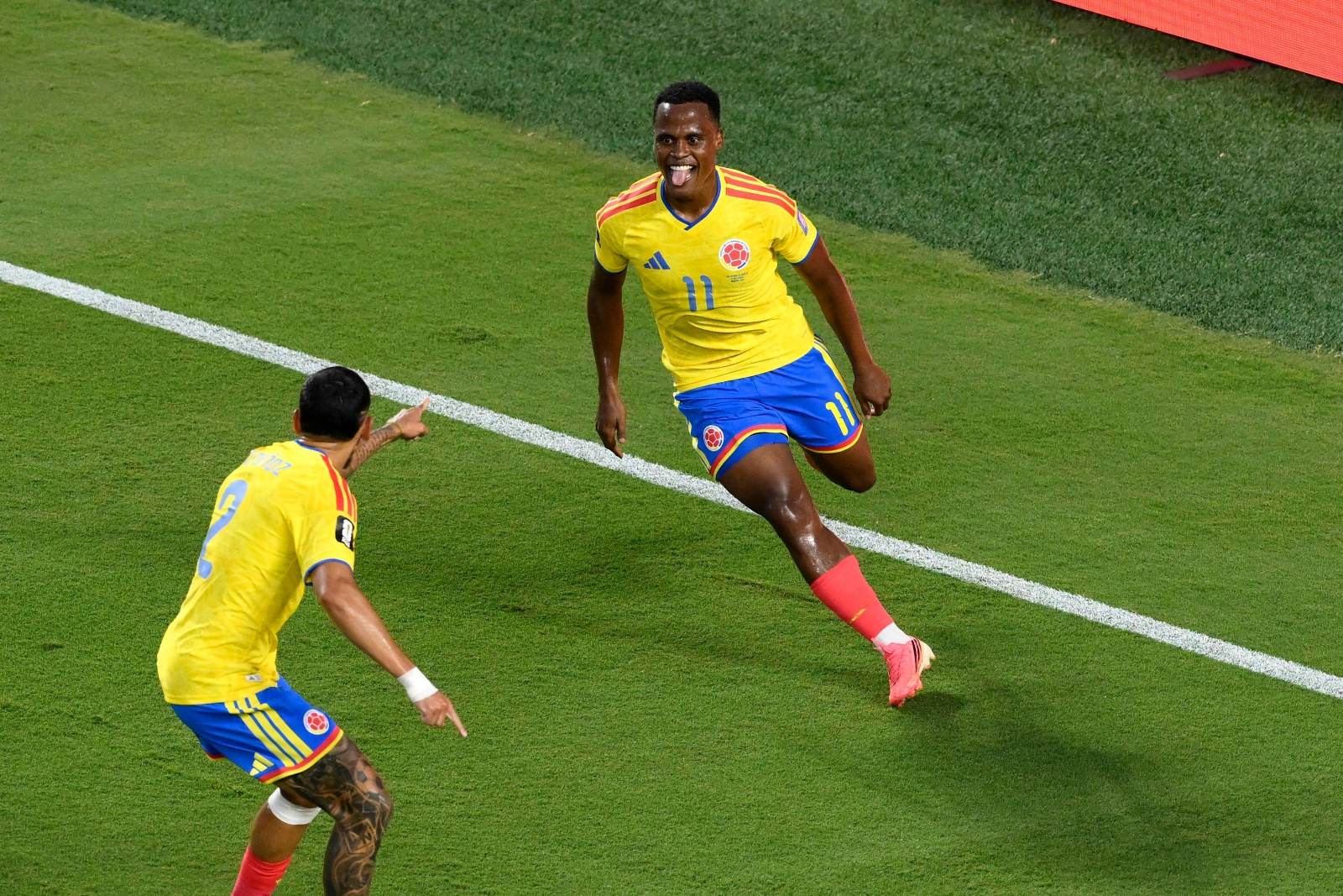 Video bàn thắng Colombia và Ghana: Tấm vé cuối cùng vòng 1/8