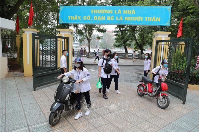 Hà Nội bác tin đồn người dưới 18 tuổi bị cấm đi xe máy từ ngày 15-8-2026