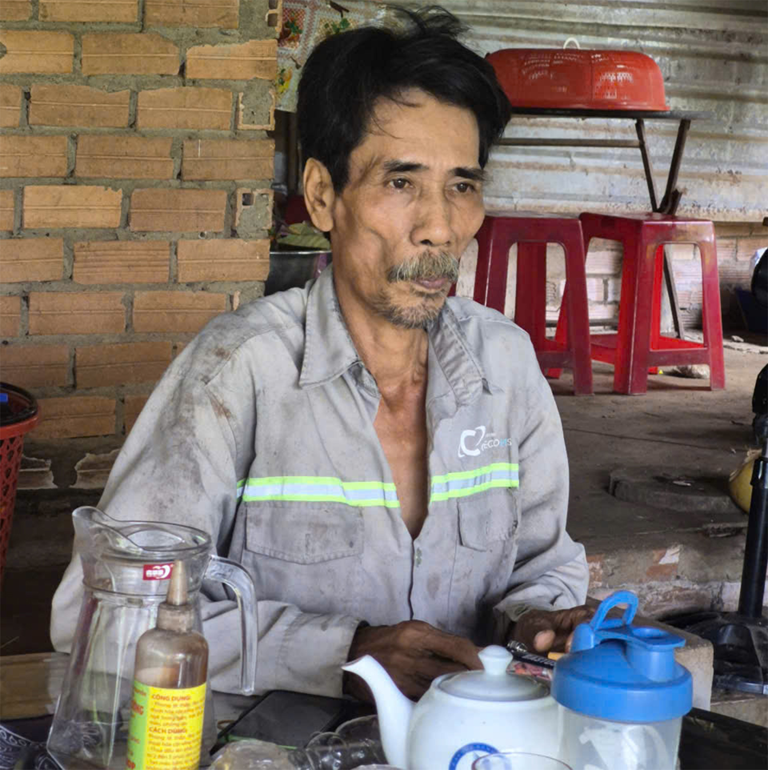 Nghĩa tình đồng đội: Sẻ chia với người cựu chiến binh nghèo