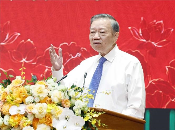 Tổng B&iacute; thư, Chủ tịch nước T&ocirc; L&acirc;m: X&acirc;y dựng lực lượng kỹ thuật nghiệp vụ l&agrave; chuy&ecirc;n gia h&agrave;ng đầu trong lĩnh vực khoa học c&ocirc;ng nghệ