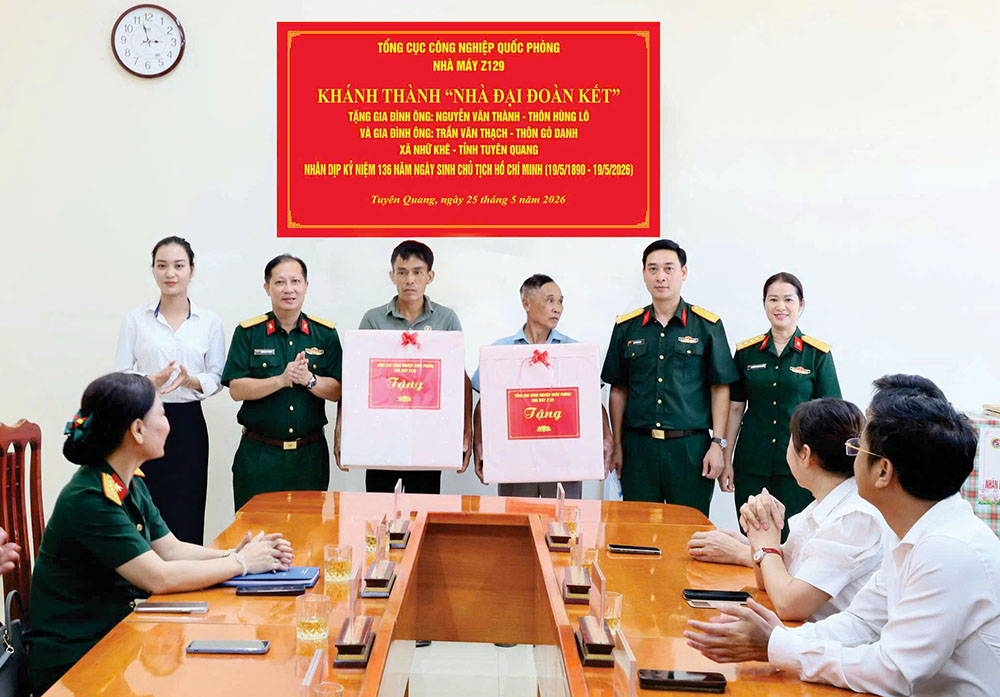 Giúp hộ nghèo mái ấm an cư