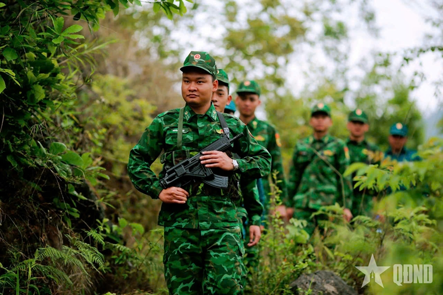 Bộ Quốc phòng: Sẽ từng bước đầu tư xây dựng đường tuần tra biên giới tại tỉnh Tuyên Quang