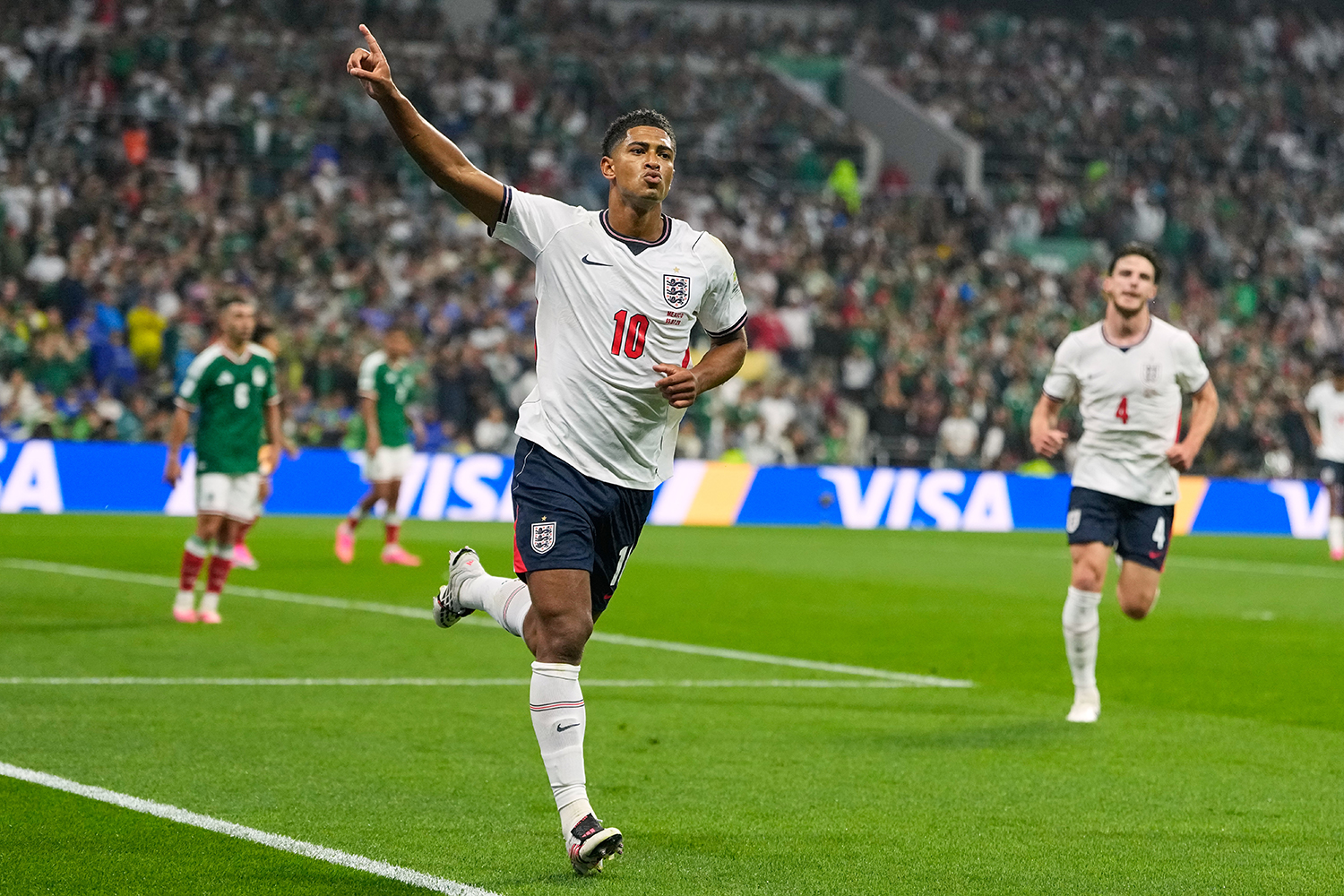 Những thống kê thú vị sau trận đội tuyển Anh thắng Mexico 3-2

