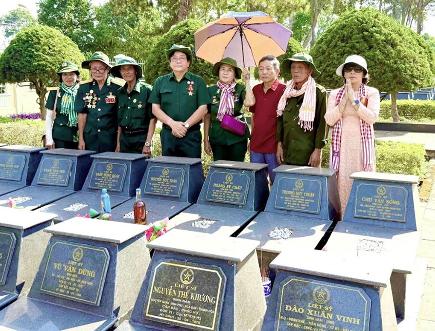 Hành trình nhân ái của một cựu chiến binh - Thầy thuốc Nhân dân