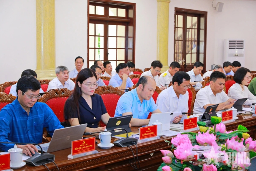 Bí thư Tỉnh ủy Thanh Hóa: Thực hiện phương châm “6 rõ”, phát huy tinh thần “7 dám” để hoàn thành cao nhất mục tiêu năm 2026