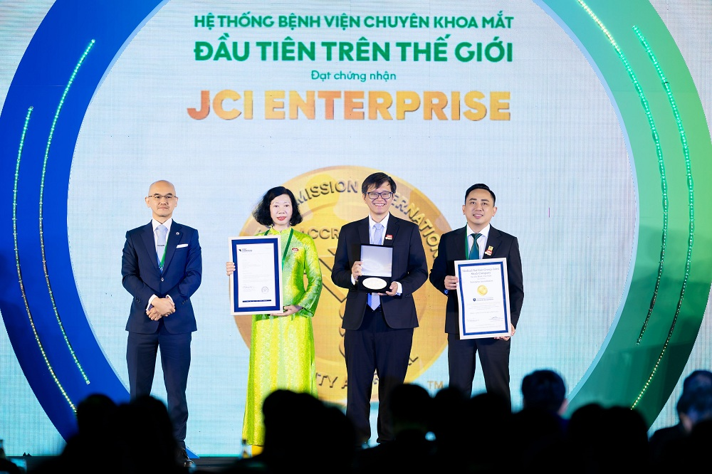 Việt Nam lần đầu có hệ thống bệnh viện chuyên khoa mắt đạt chuẩn JCI Enterprise